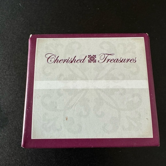 Jeweled Collection Hinged Ceramic Chihuahua Box - Picture 4 of 10